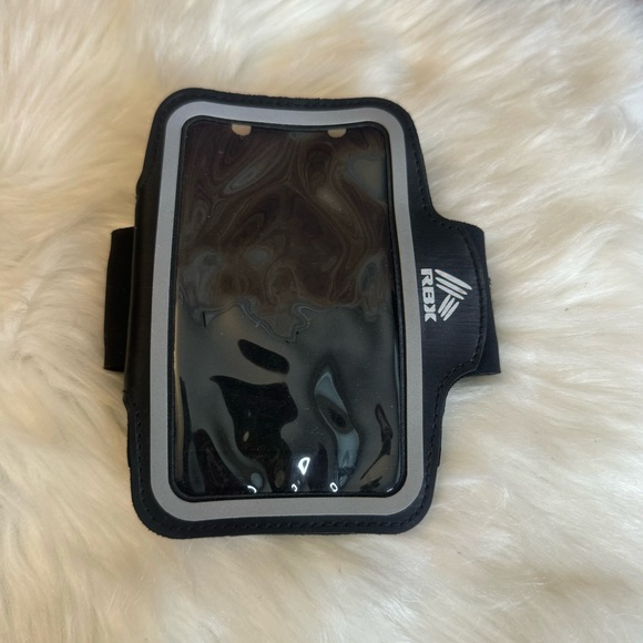 RBX Sports Sleeve IPhone 4/5 Performance Adjustable Armband Black - Picture 3 of 9